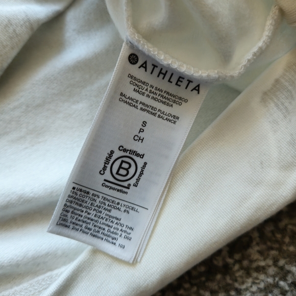 Athleta balance pullover floral, small - Picture 2 of 6